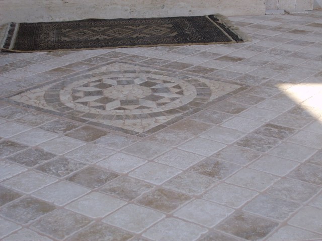 Scala Esterna in Travertino